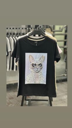 🐾 Kedi Desenli Tişört – İnci Detaylı, %100 Pamuk, 2 Renk
